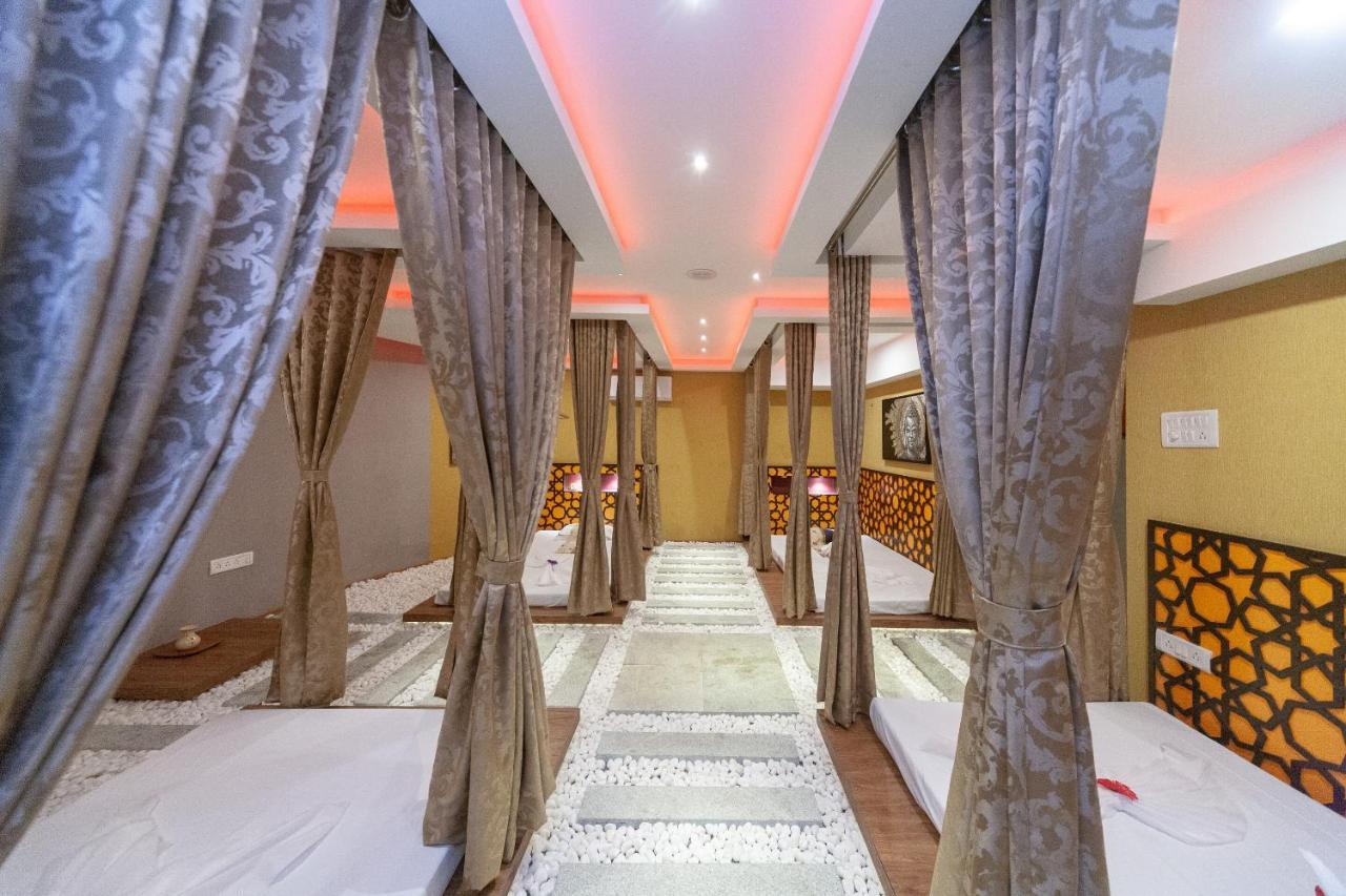 Capital O 6229 Ilara Hotels And Resorts Siruseri Екстер'єр фото