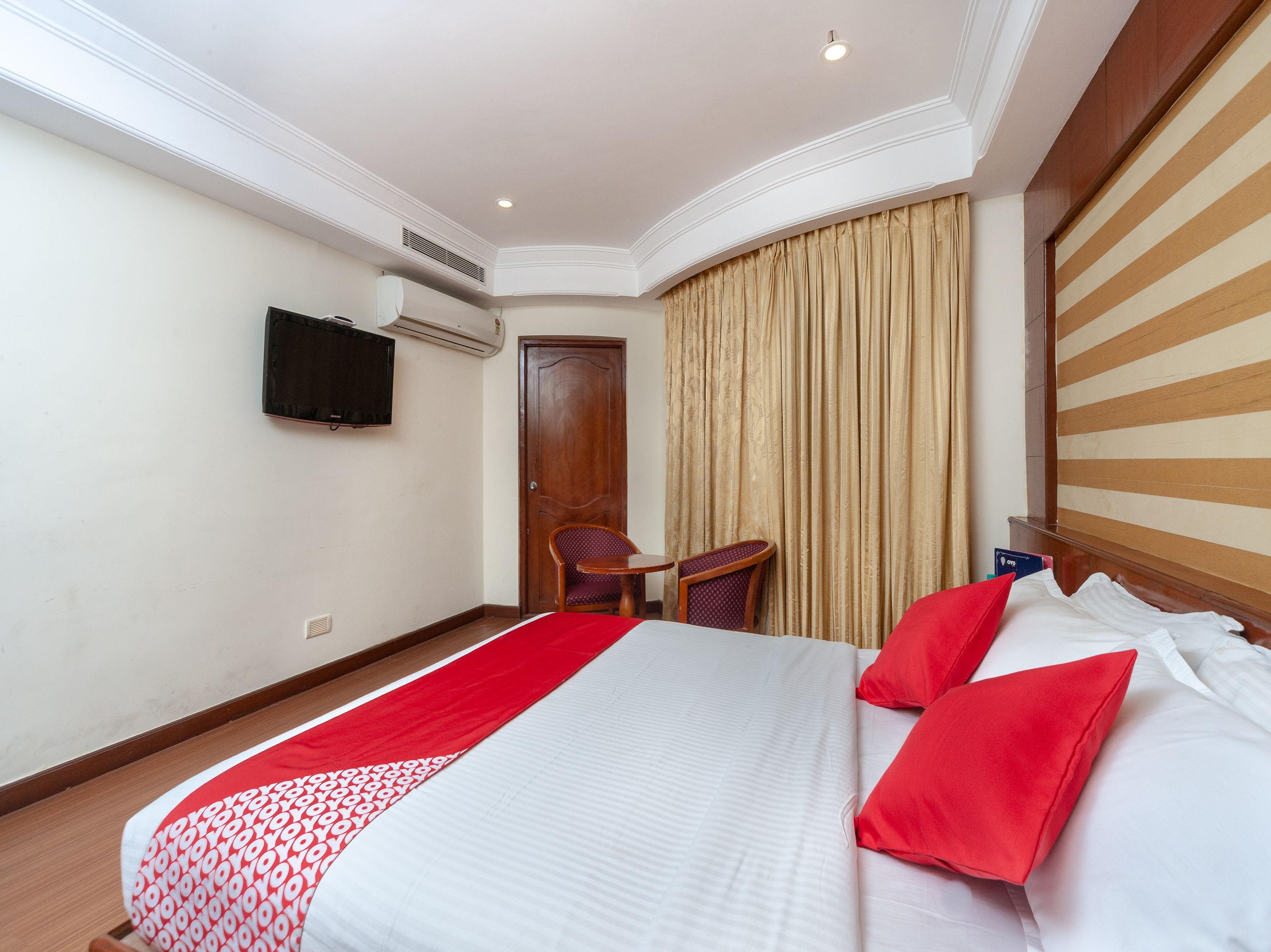 Capital O 6229 Ilara Hotels And Resorts Siruseri Екстер'єр фото