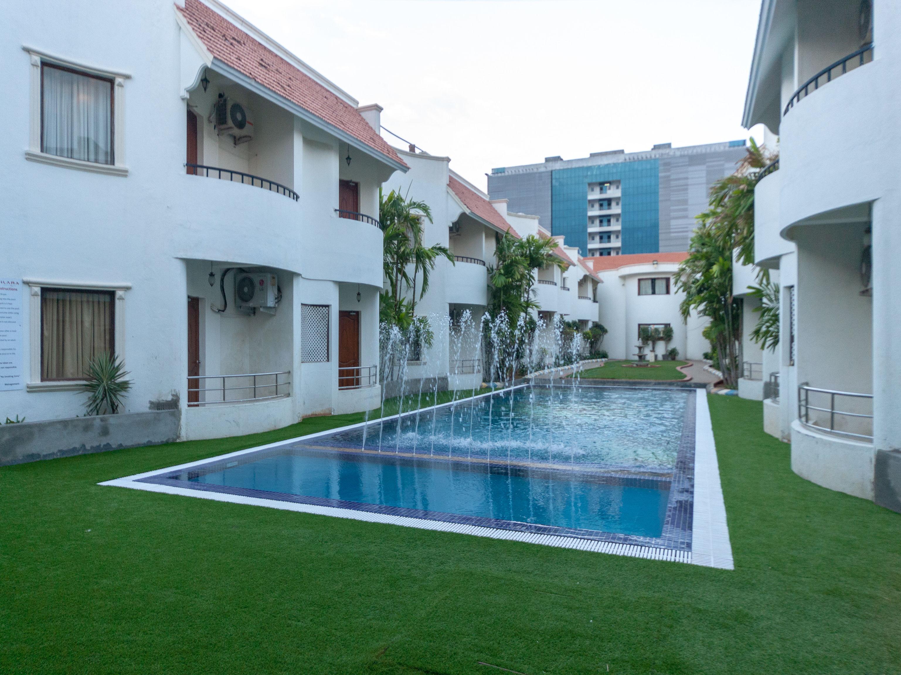Capital O 6229 Ilara Hotels And Resorts Siruseri Екстер'єр фото