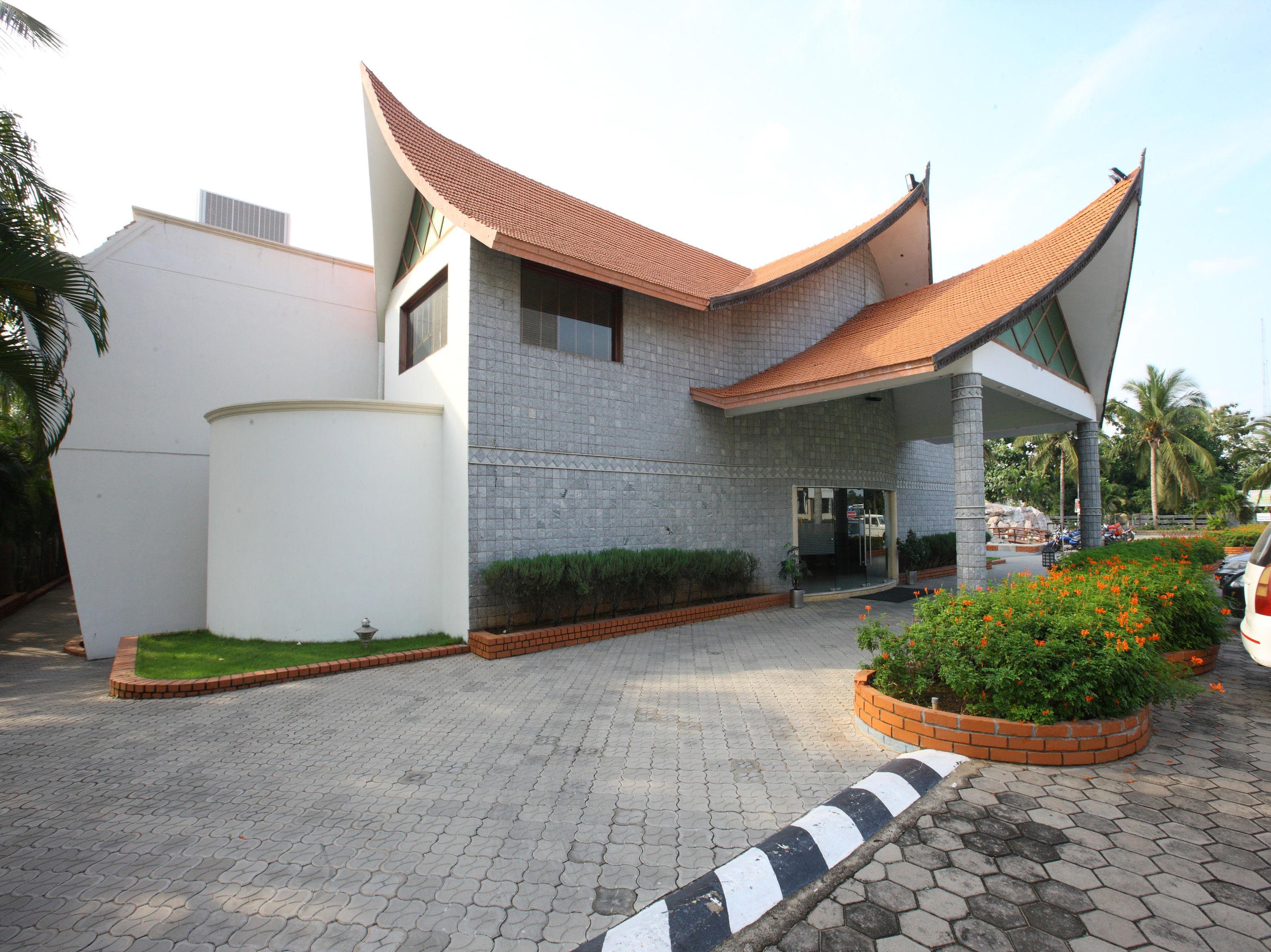 Capital O 6229 Ilara Hotels And Resorts Siruseri Екстер'єр фото
